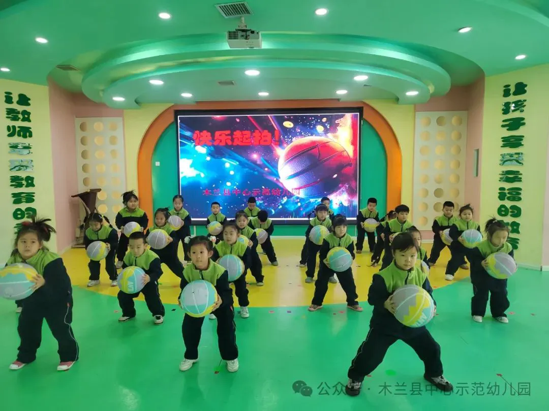 如何在篮球冬令营中加强体能训练?_0